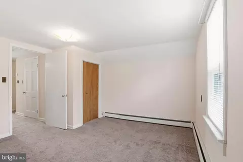 Bedroom - 16924 Rust Rd, Milford, DE 19963 photo 4 of 5
