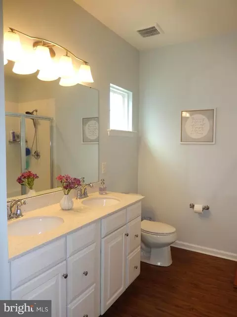 Bath - 27 Thornton Dr, Ocean View, DE 19970 photo 1 of 5