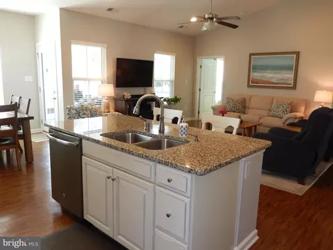 Kitchen - 27 Thornton Dr, Ocean View, DE 19970 photo 5 of 6