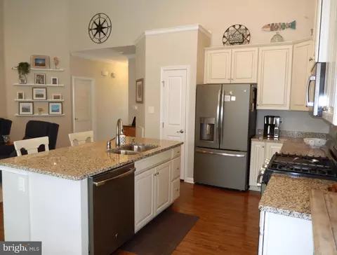 Kitchen - 27 Thornton Dr, Ocean View, DE 19970 photo 6 of 6