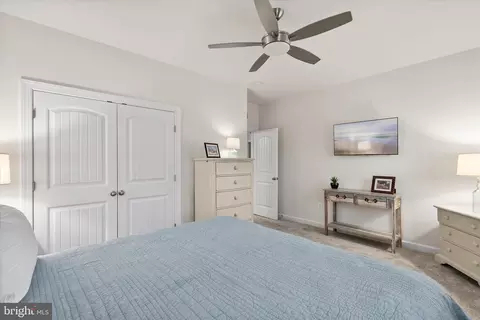 Bedroom - 18 Middlesex Dr, Ocean View, DE 19970 photo 8 of 9
