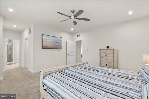 Bedroom - 18 Middlesex Dr, Ocean View, DE 19970 photo 6 of 9