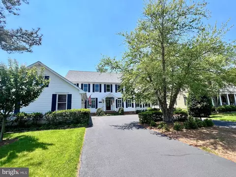 130 E Side Dr, Rehoboth Beach, DE 19971