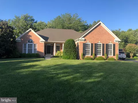 Exterior - 37151 Lord Baltimore Ln, Ocean View, DE 19970 photo 3 of 20