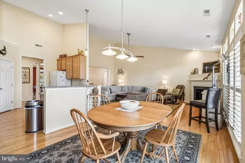 Dining - 37151 Lord Baltimore Ln, Ocean View, DE 19970 photo 4 of 6
