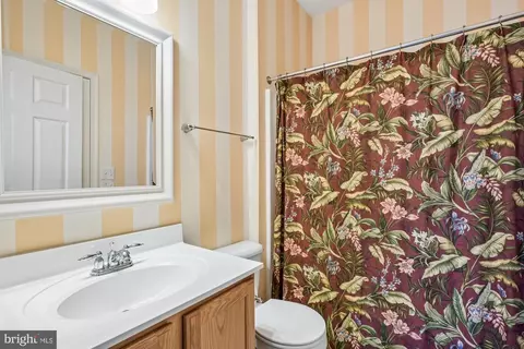 Bath - 37151 Lord Baltimore Ln, Ocean View, DE 19970 photo 3 of 5