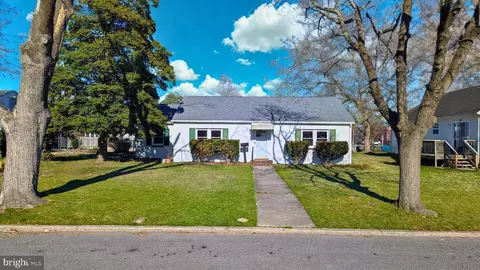 607 N Phillips St, Seaford, DE 19973