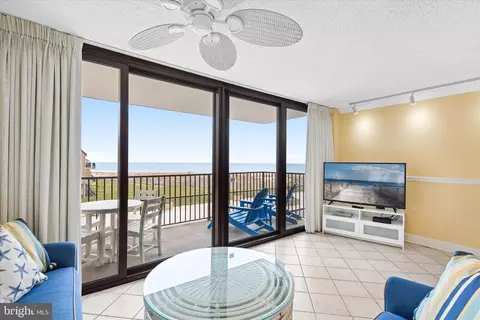 Living - 209 Chesapeake House, Bethany Beach, DE 19930 photo 3 of 6