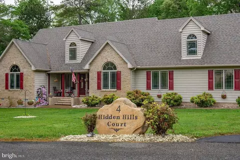 4 Hidden Hills Ct, Seaford, DE 19973