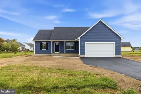 602 N Winding Brooke Dr, Seaford, DE 19973