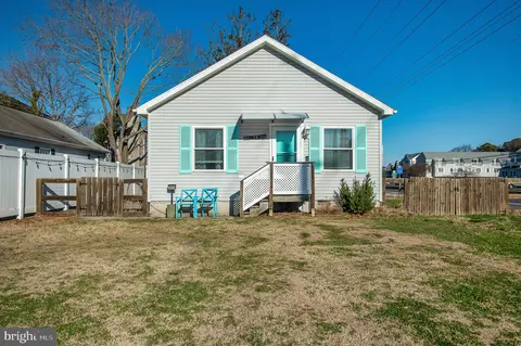 20994 Dodd Ave, Rehoboth Beach, DE 19971