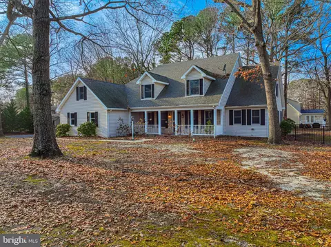 202 W Manor Dr, Dagsboro, DE 19939