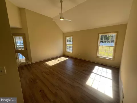 Living - 33016 Forest Knoll Dr, Laurel, DE 19956 photo 1 of 1