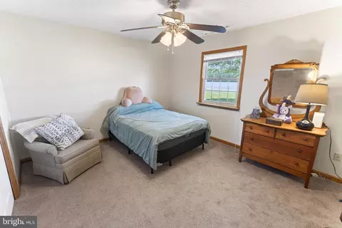 Bedroom - 30077 Fire Tower Rd, Laurel, DE 19956 photo 7 of 9