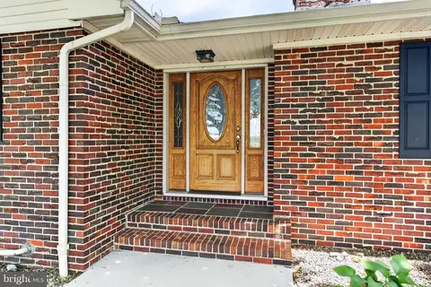 Entry Way - 30077 Fire Tower Rd, Laurel, DE 19956 photo 1 of 12