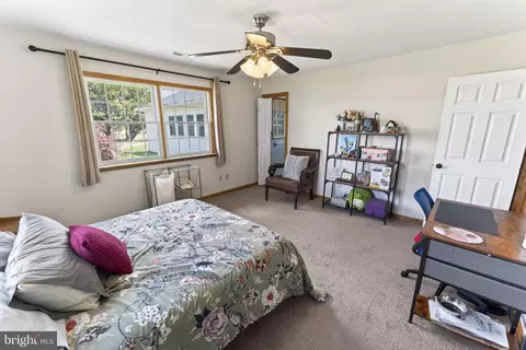 Bedroom - 30077 Fire Tower Rd, Laurel, DE 19956 photo 6 of 9