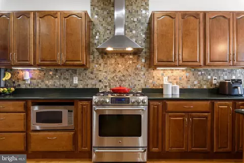 Kitchen - 24594 Hollytree Cir, Georgetown, DE 19947 photo 8 of 8