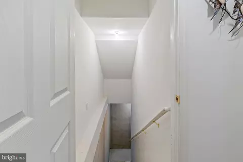 Entry Way - 24594 Hollytree Cir, Georgetown, DE 19947 photo 9 of 17