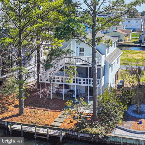 209 W 11th St, South Bethany, DE 19930