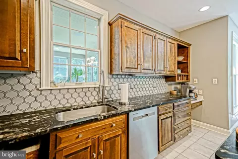 Kitchen - 6 Blue Heron Dr, Georgetown, DE 19947 photo 7 of 11