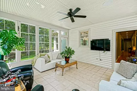 Exterior - 6 Blue Heron Dr, Georgetown, DE 19947 photo 5 of 28
