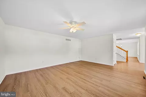 Living - 305 Baywinds Ct, Dagsboro, DE 19939 photo 4 of 7