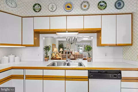 Kitchen - 826 Beach Haven Dr #B, Bethany Beach, DE 19930 photo 3 of 6