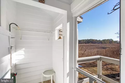 Exterior - 826 Beach Haven Dr #B, Bethany Beach, DE 19930 photo 5 of 9
