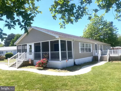 34202 Black Pine Ln #947, Long Neck, DE 19966