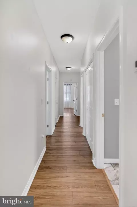 Entry Way - 324 E Sixth St, Blades, DE 19973 photo 5 of 7