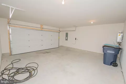 Entry Way - 31319 Artesian Ave, Lewes, DE 19958 photo 6 of 6