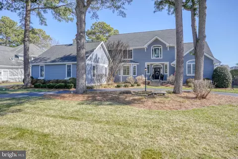 Exterior - 119 E Side Dr, Rehoboth Beach, DE 19971 photo 2 of 4