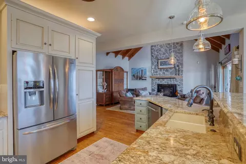 Kitchen - 119 E Side Dr, Rehoboth Beach, DE 19971 photo 5 of 6