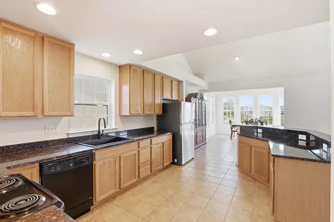 Kitchen - 38 Fairway Dr, Ocean View, DE 19970 photo 1 of 5