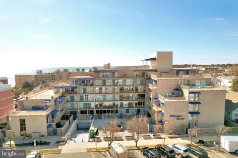 8 Olive Ave #111, Rehoboth Beach, DE 19971