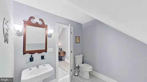 Bath - 128 Brooklyn Ave, Laurel, DE 19956 photo 4 of 4