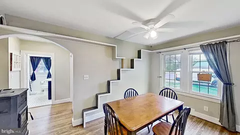 Dining - 128 Brooklyn Ave, Laurel, DE 19956 photo 1 of 2
