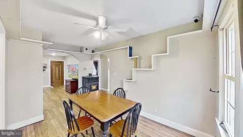 Entry Way - 128 Brooklyn Ave, Laurel, DE 19956 photo 6 of 11