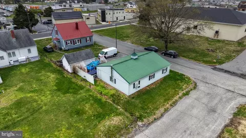View/Area - 128 Brooklyn Ave, Laurel, DE 19956 photo 2 of 4