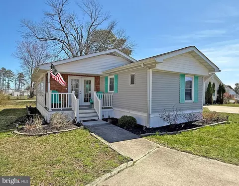 21695 F St #F-40, Rehoboth Beach, DE 19971