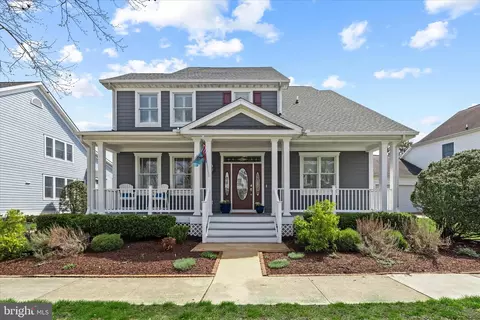 27 Sycamore St, Ocean View, DE 19970