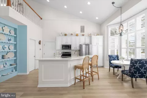 Kitchen - 27 Sycamore St, Ocean View, DE 19970 photo 2 of 3