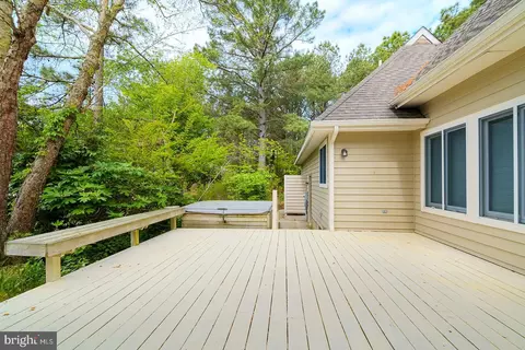 Exterior - 208 Pond View Dr, Bethany Beach, DE 19930 photo 10 of 13
