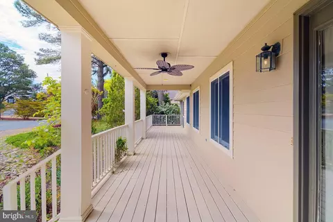 Exterior - 208 Pond View Dr, Bethany Beach, DE 19930 photo 2 of 13