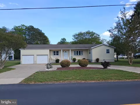 37072 Clubhouse Rd, Ocean View, DE 19970