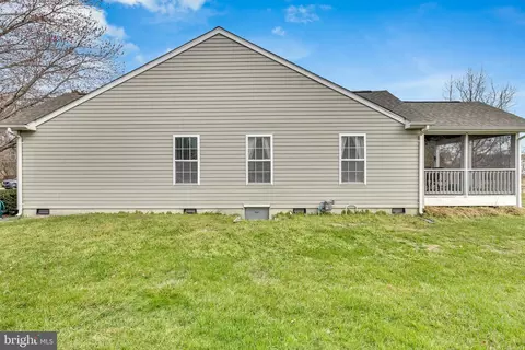 Exterior - 33525 Weshampton Ln, Ocean View, DE 19970 photo 8 of 12