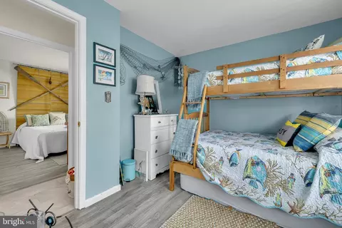 Bedroom - 33525 Weshampton Ln, Ocean View, DE 19970 photo 4 of 9