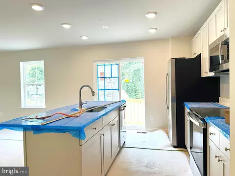 Kitchen - 715 R Wilson Loop #HOME 37, Georgetown, DE 19947 photo 1 of 1