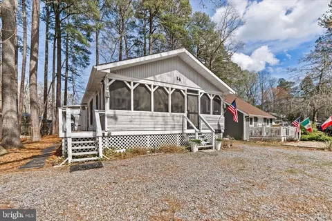 32791 Poplar Dr, Lewes, DE 19958