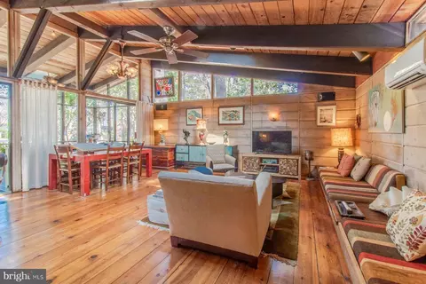 124 Jersey St, Dewey Beach, DE 19971